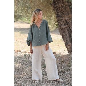 Beachwood NWT Lily Blouse Fern Green Linen Button Front Puff Sleeve- One Size